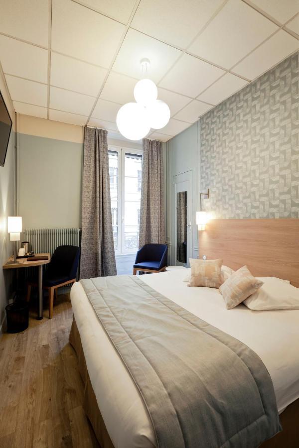 Hotel Du Dauphin Лион Экстерьер фото