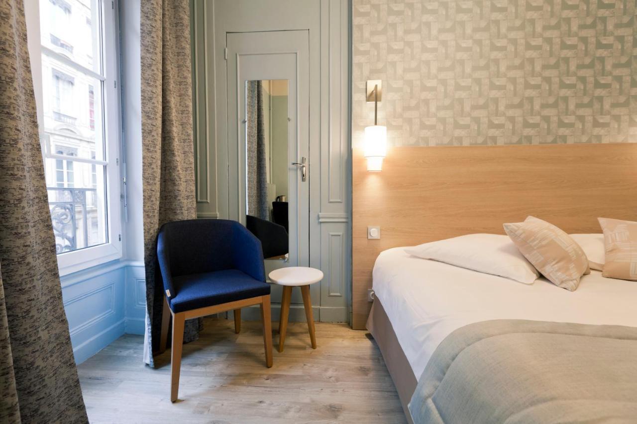 Hotel Du Dauphin Лион Экстерьер фото